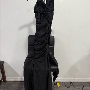 Elegant Black Ruched Evening Gown